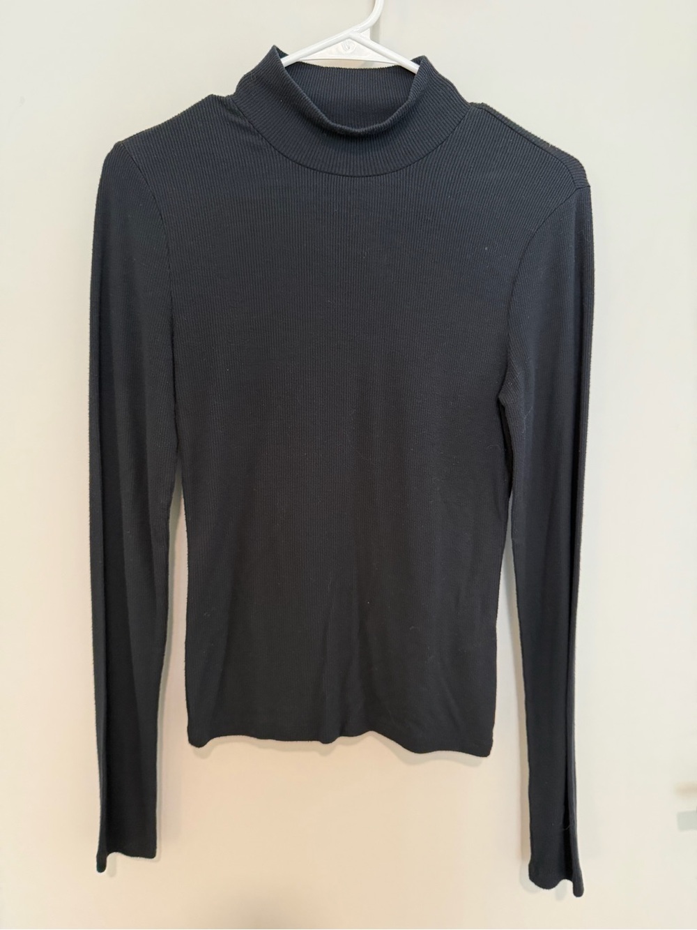Abercrombie & Fitch Soft A&F Essentials black turtleneck long sleeve top